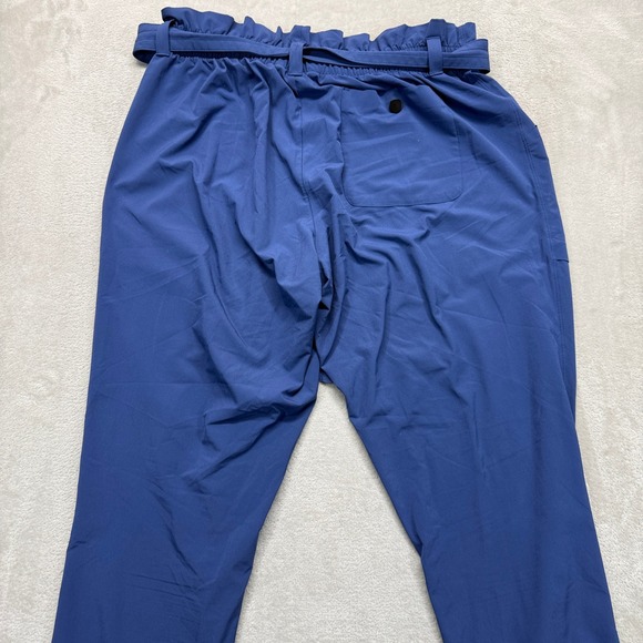 Athleta Pants Women's 12 Tall Skyline Featherweight Blue Paperbag Waist Cargo‎ - Picture 9 of 14